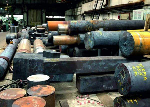 Поковка стальная круглая с конусом 40Х2Н2МА ГОСТ 7062-90 кованая на прессах