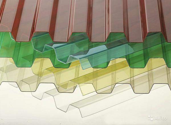 Поликарбонатный профилированный лист