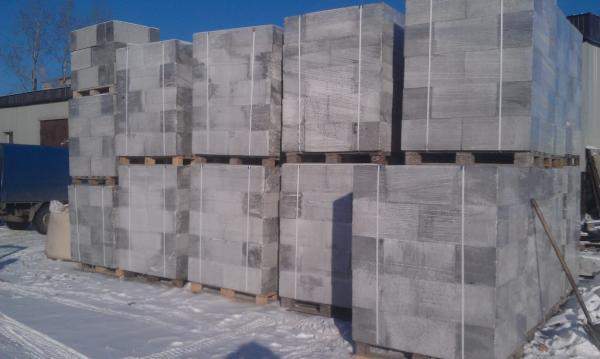 Полистиролбетонный блок для строительства