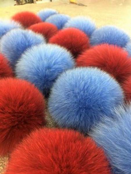 Помпон из меха песца оптом от производителя