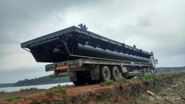 Понтонный стальной пирс во Владивостоке