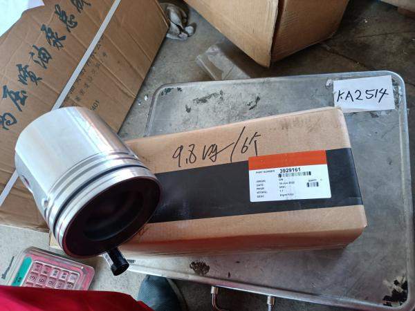 Поршень Cummins 6CT QSC8.3