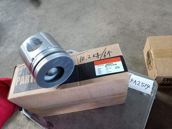 Поршень Cummins 6СТ QSC ISC