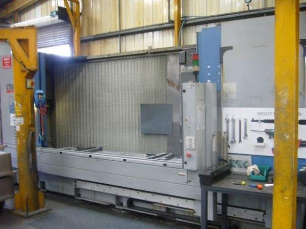 Предлагаем 4- осевой Универсально-Фрезерный станок CHIRON Mill 3000 High Speed Год выпуска - 2006 года, ЧПУ Siemens, Рабочий диапазон хода осей x-3000mm Y-630mm Z550mm, стол 3600mm x 710mm, Шпиндель -12000 оборотов, электронный маховичек, стружк