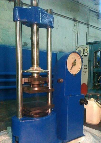 Пресс испытательный псу-50 (50 тс)