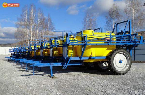 Прицепной опрыскиватель штанговый 2000-4000л/18-24м