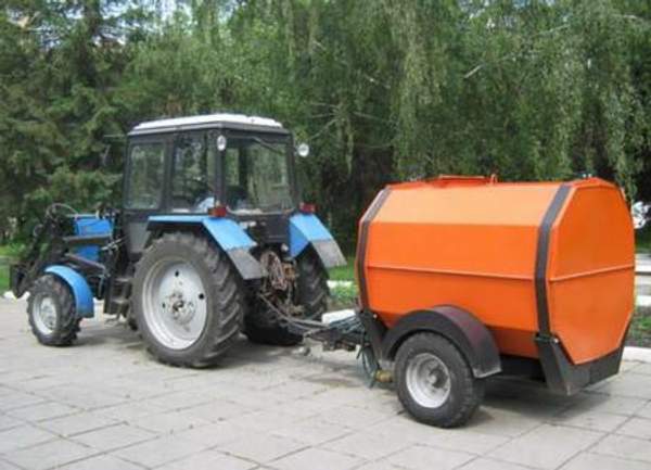 Прицепной водораздатчик 3000л, 3м3, (бочка прицепная)