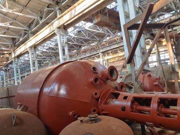 Продаем со склада емкостное оборудование