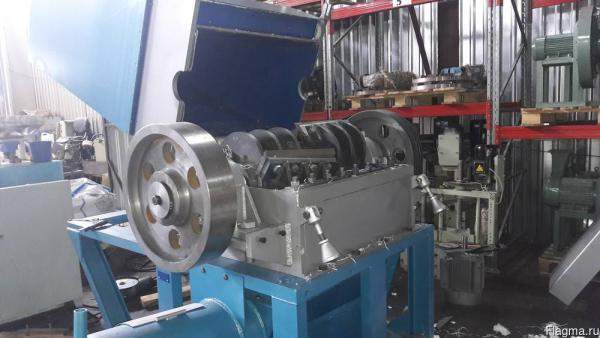 Продается дробилка измельчитель для биг бега