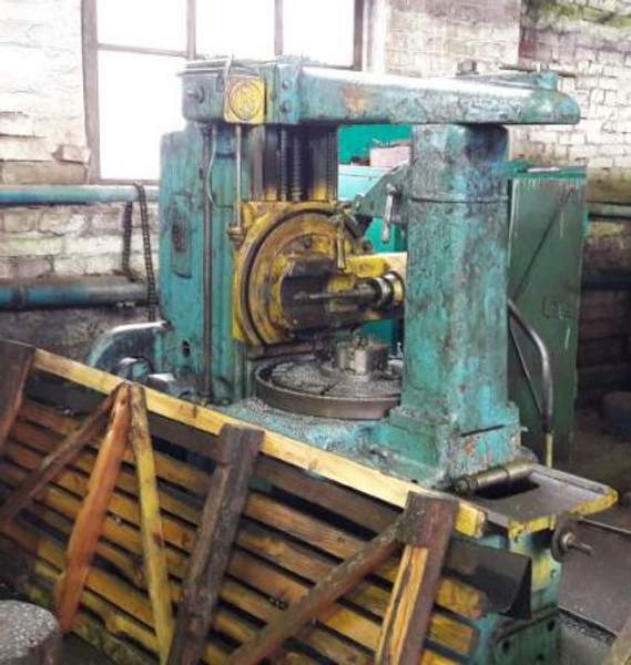 Продается станок зубофрезерный 532