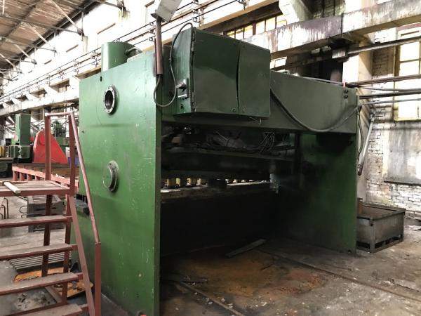 Продам Jelsingrad MVS-310025 Гильотина гидравлическая