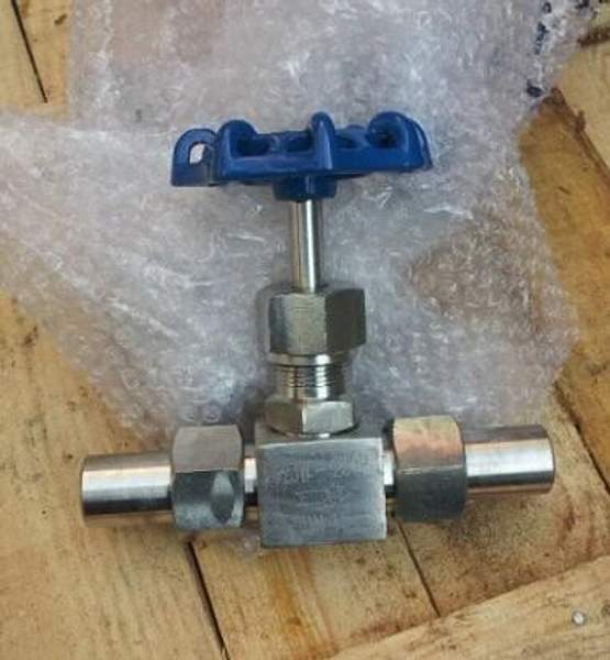 Продаю дешево игольчатые клапаны стальные и нержавеющие из Китая