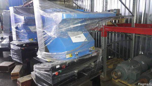 Продаю дробилку роторного типа для жесткого пластика XFS 600