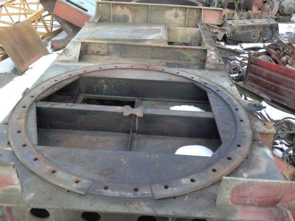 Продаю раму центральную на гусеничный кран МКГ-25, МКГ-40, СКГ-40/63, СКГ-63/100.