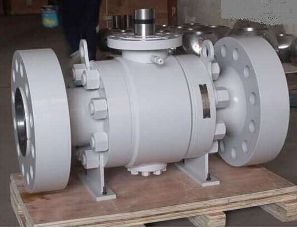 Продаю стальные шаровые краны фланцевые высокого давления из Китая