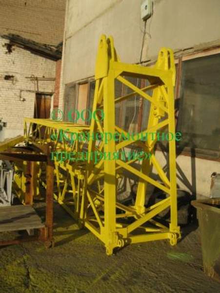 Продаю стреловое оборудование на гусеничный кран МКГ-25 БР основание стрелы, 10 м вставки стрелы, -2 шт, 5 м вставки стрелы – 4 шт, жесткий гусек, головка стрелы, головка башни, вставки маневрового гуська, основание гуська маневрового. На гусеничный