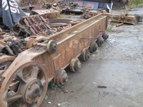 Продаю телеги правые и левые на гусеничные краны МКГ-25 БР, СКГ-40/63, МКГ-40.
