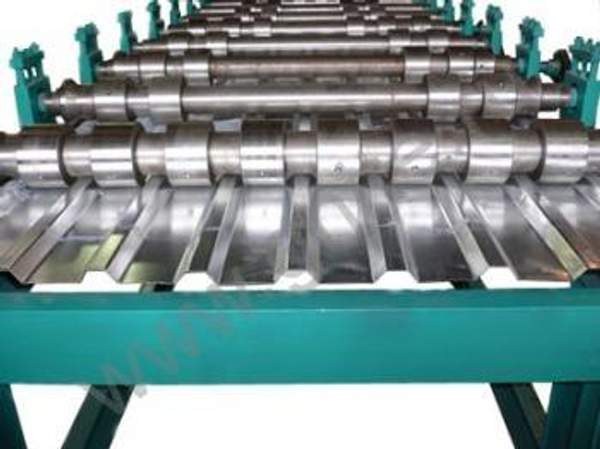 Профилегибочное оборудование для производства профнастила С10-1100 из 1250 мм и С10-900 из 1000 мм