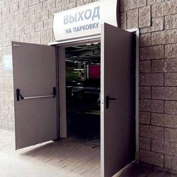 Противопожарная металлическая дверь EI 60