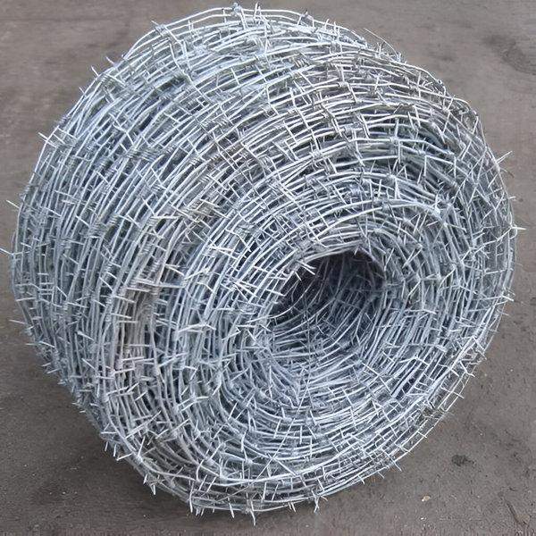 Проволока колючая ( светлая )