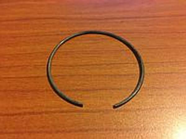 Пружинное кольцо 12151395 для TD226В (DEUTZ), WP4, WP6