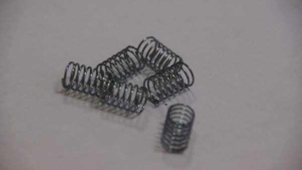 Пружины сжатия с гальваническим покрытием для электроники.