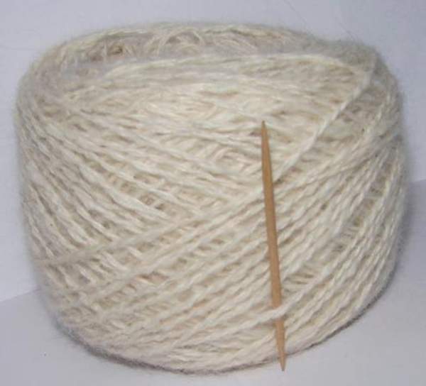 Пряжа «Белый Пушистик микс5» 185м 100гр ручного прядения из собачьей шерсти.