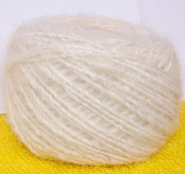 Пряжа «Белый Пушистик superwhite»175м100гр из пуха самоедской лайки.