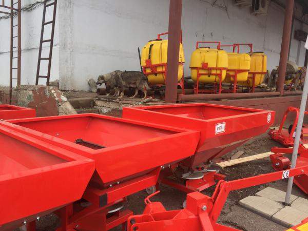 Разбрасыватель минеральных удобрений