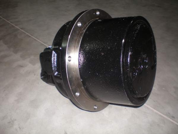 Редуктор хода на миниэкскаватор, бортовая передача