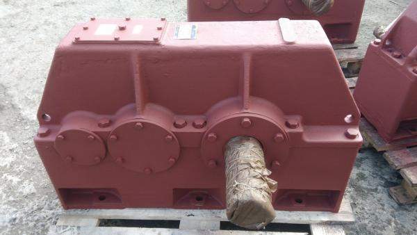 Редуктор Ц2У-315Н-40 продам.