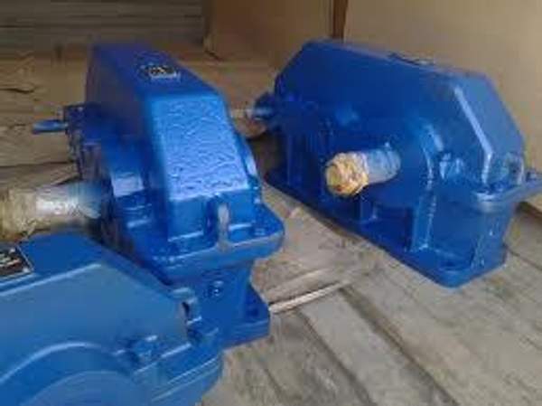 Редуктор цилиндрический 1Ц3У-200