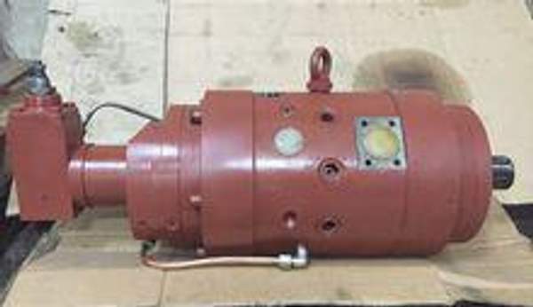 Регулируемый аксиально-поршневой насос НАД1Ф 74М90/320