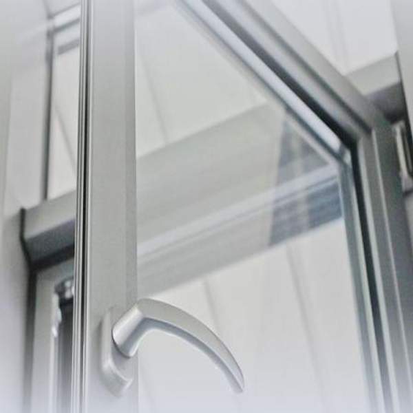 Ремонт алюминиевых дверей