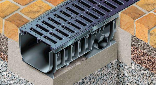 Решетка чугунная щелевая/ячеистая DN100 Аквасток