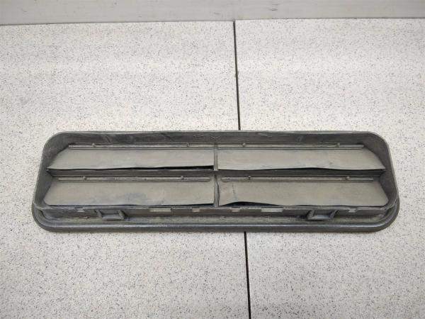 Решетка вентиляционная левая Mercedes Benz W211 E-Klasse (УТ000216387) Оригинальный номер A2118300042