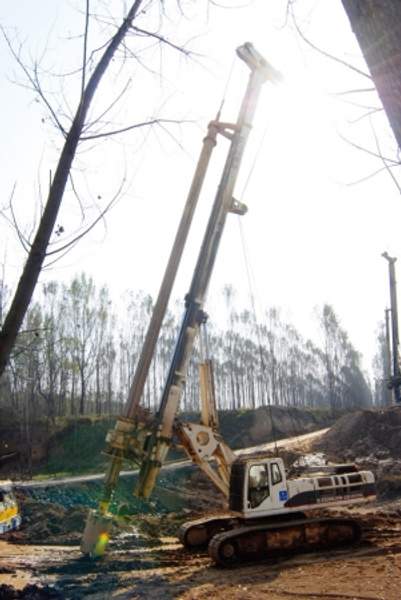 Роторная буровая установка zoomlion ZR220C