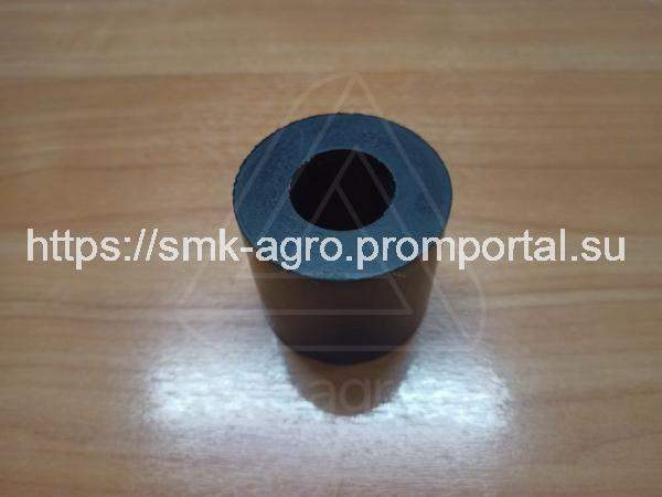 РСМ-10.01.06.004 Втулка резиновая шатуна привода очистки