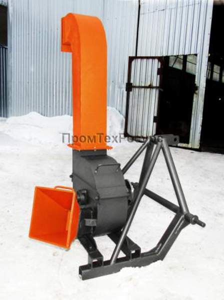 Рубительная машина ЩДС-4 от ВОМ трактора (дробилка дерева)