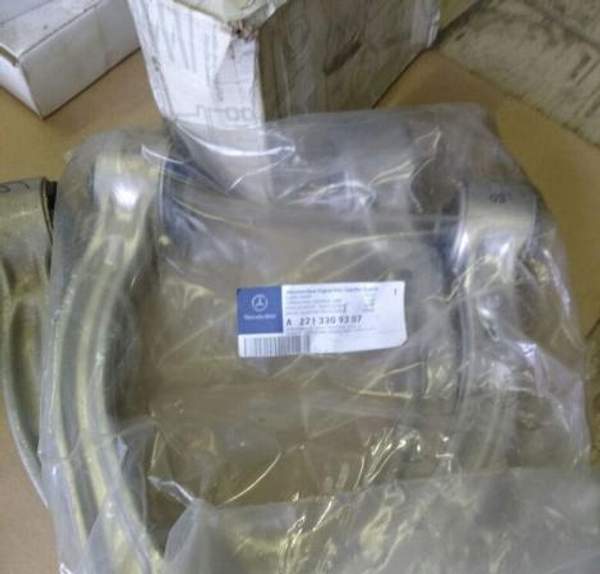 Рычаг передний Z07 Mercedes Benz W221 A2213309307