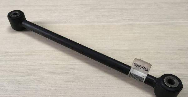 Рычаг поперечный нижний задней подвески в сборе сайлентблоками 04895264AA MOPAR Chrysler Sebring, Dodge Stratus, Volga Siber