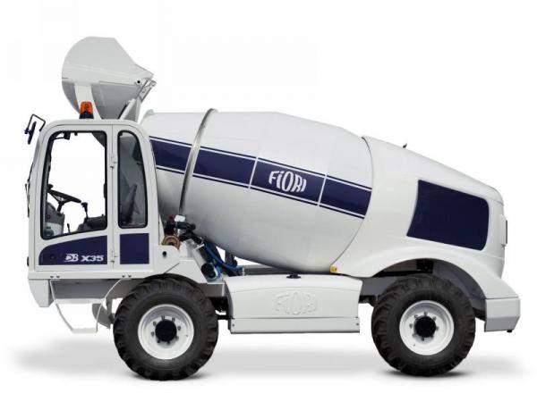 Самоходный бетоносмеситель FIORI DB X35 с самозагрузкой