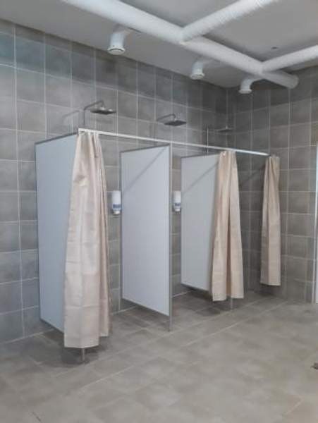 Сантехнические перегородки, душевые