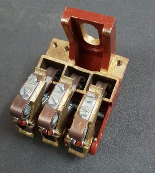 Щеткодержатель 5ТН.112.070сб