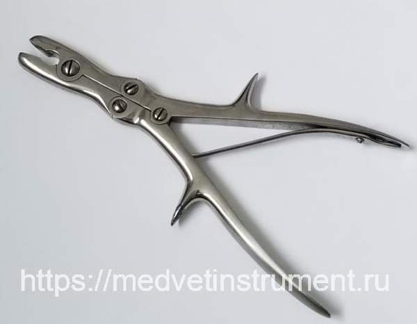 Щипцы-кусачки костные шарнирные с круглыми губками прямые