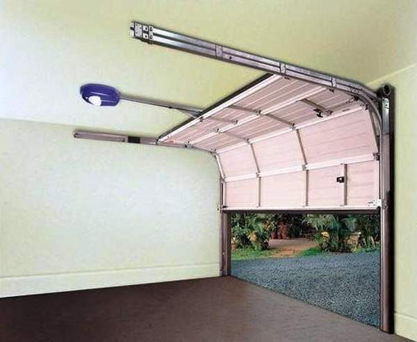 Секционные ворота 2500*2500 с автоматикой