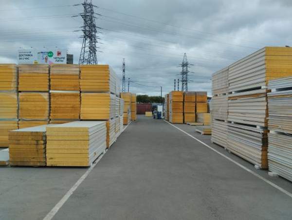 Сэндвич панели стеновые и кровельные в наличии 1500м2