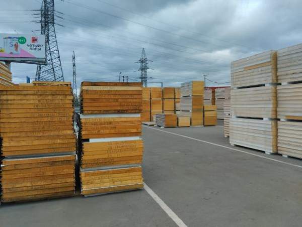 Сэндвич панели стеновые в наличии 12000м2