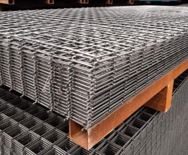 Сетка металлическая 100х100х4 (1500х2000)