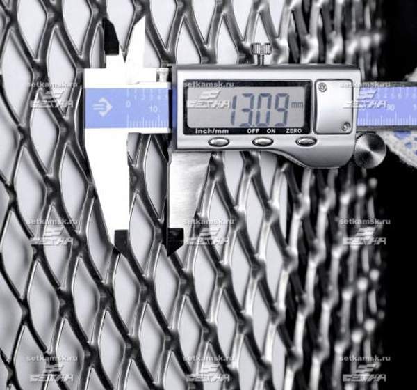 Сетка ЦПВС ХК 37х13, толщ 0,7 шаг 4 (мм), рулон 8,125 кв.м.